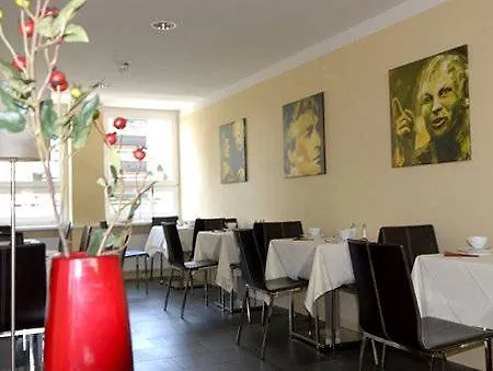 Otel Plaza 3*